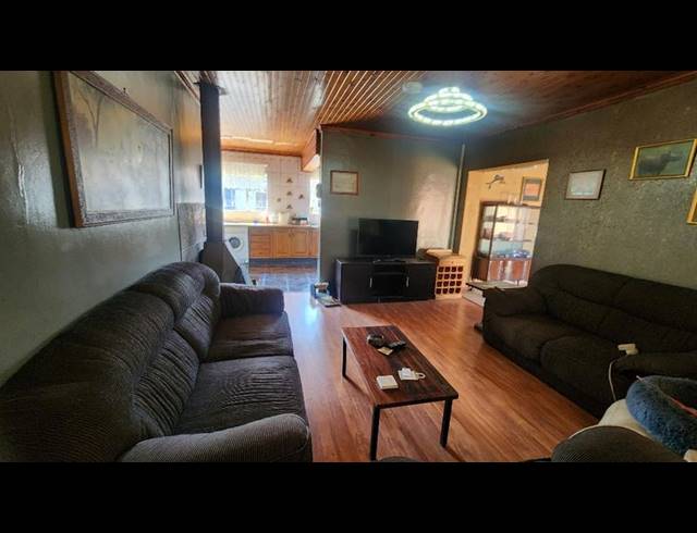 3 BEDROOM HOUSE FOR SALE IN VAN DYK PARK